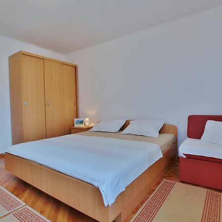 Rooms And Studio Old Town Rab Town Luaran gambar